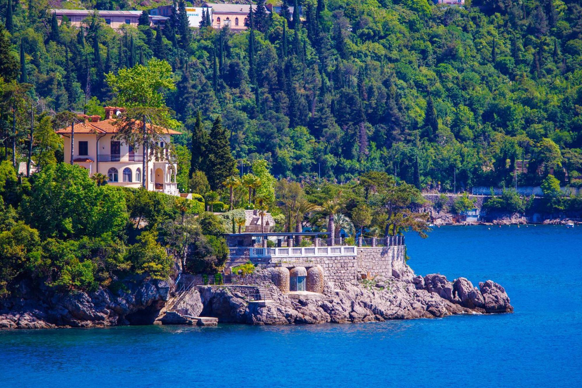 Villa Volos With Roof Terrace, Sea View, Free Private Parking Opatija Eksteriør bilde